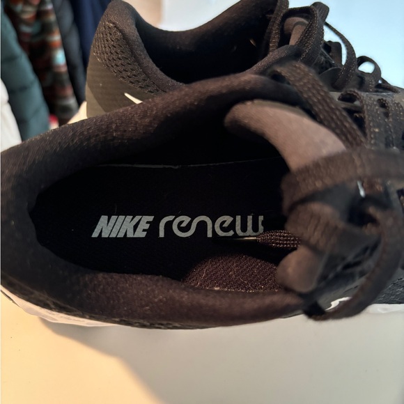 Nike Black and White Sneakers - Picture 3 of 5